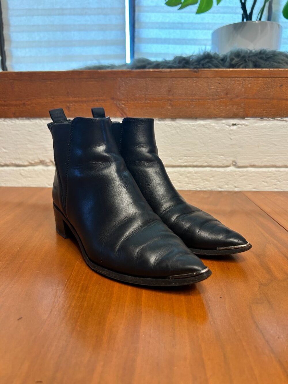 Acne Studios Jensen Boots Size 37 Black Flat Leather - Picture 3 of 10